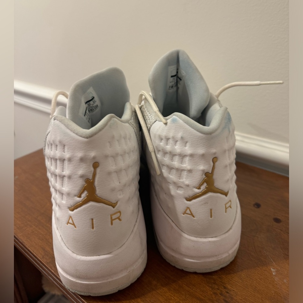 Air Jordan size 7